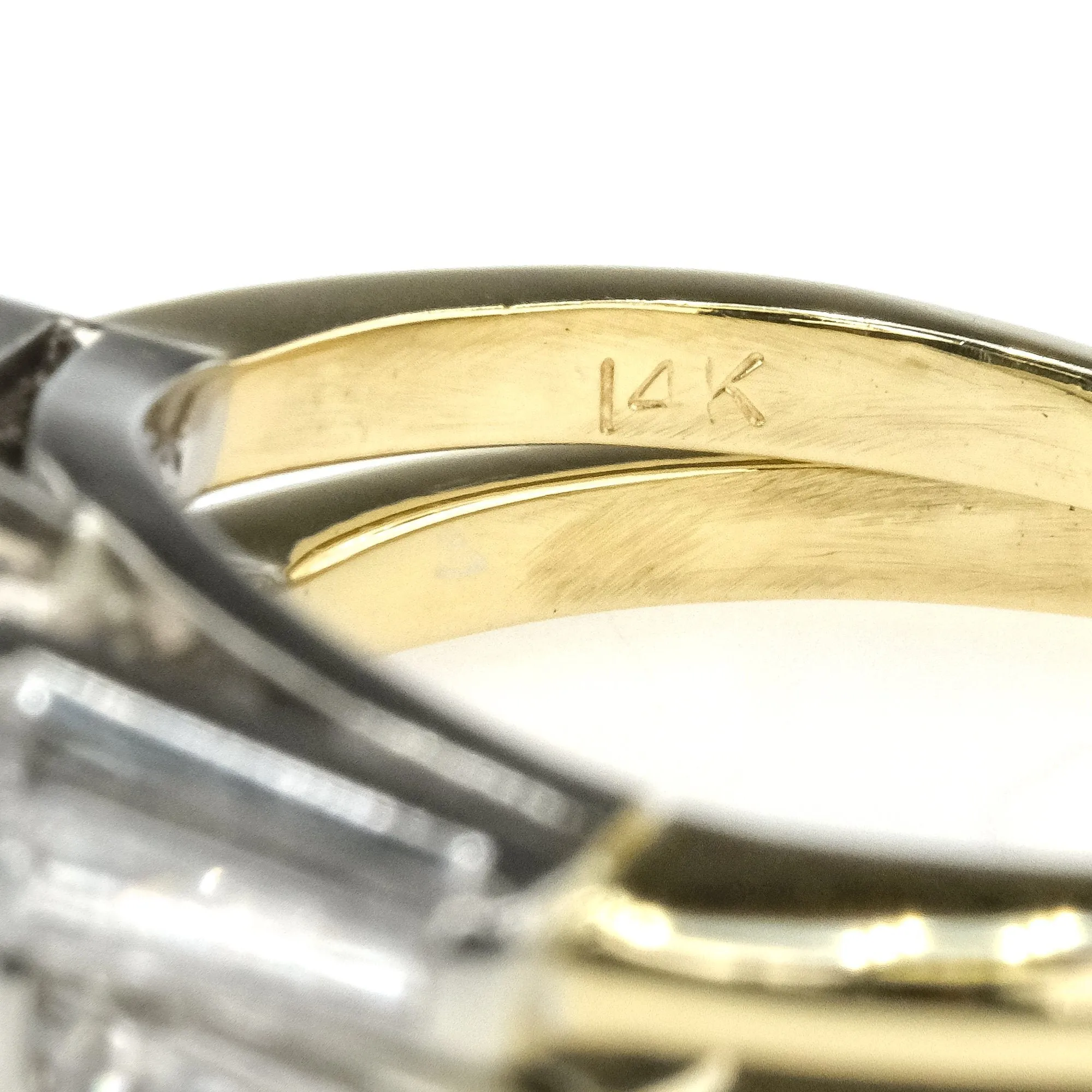 14K Two Tone Gold GIA 1.52ct Round VS2/D & Baguette Accents Bridal Set Size 5.5