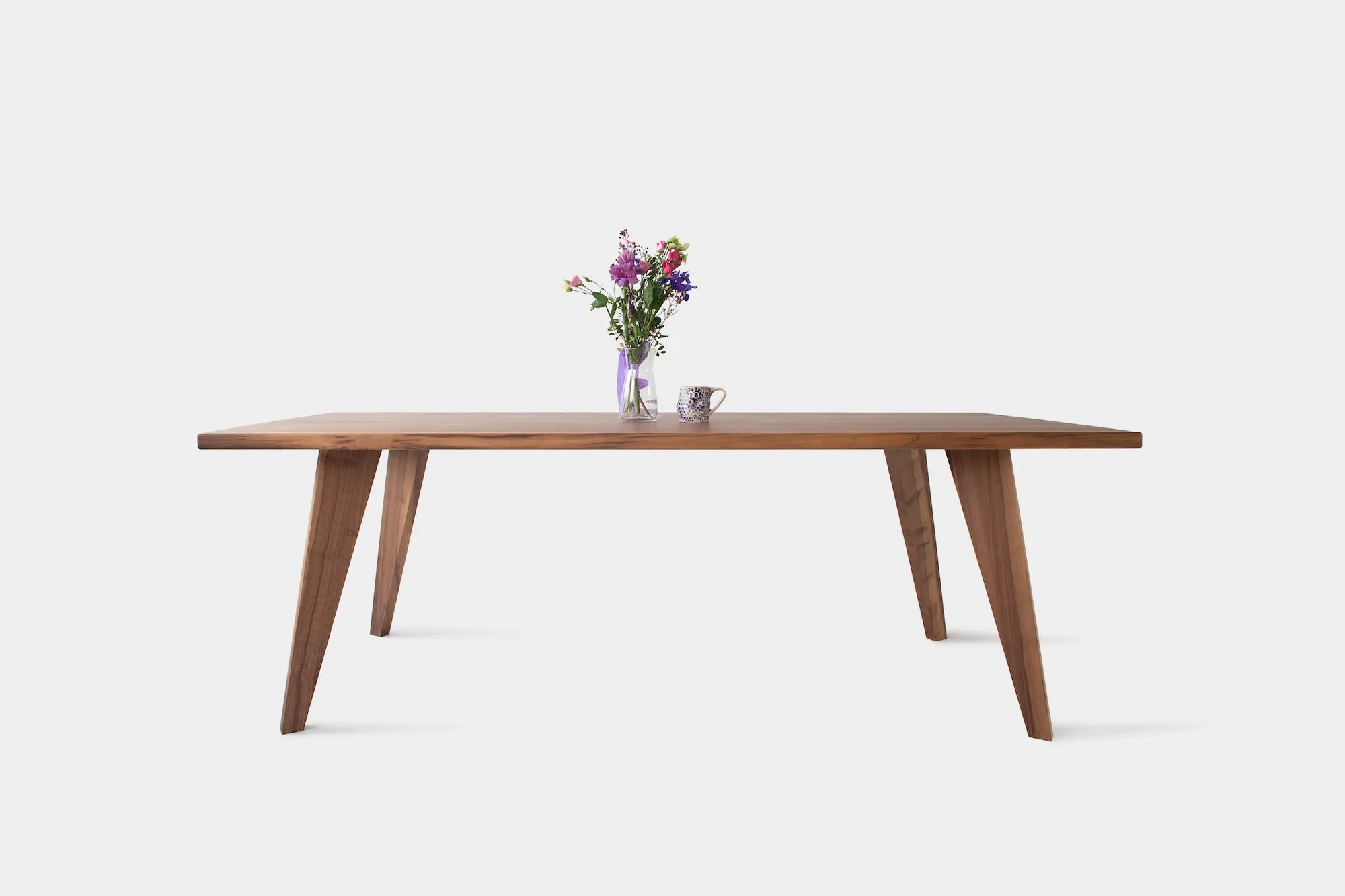 AMBER | Walnut Collection