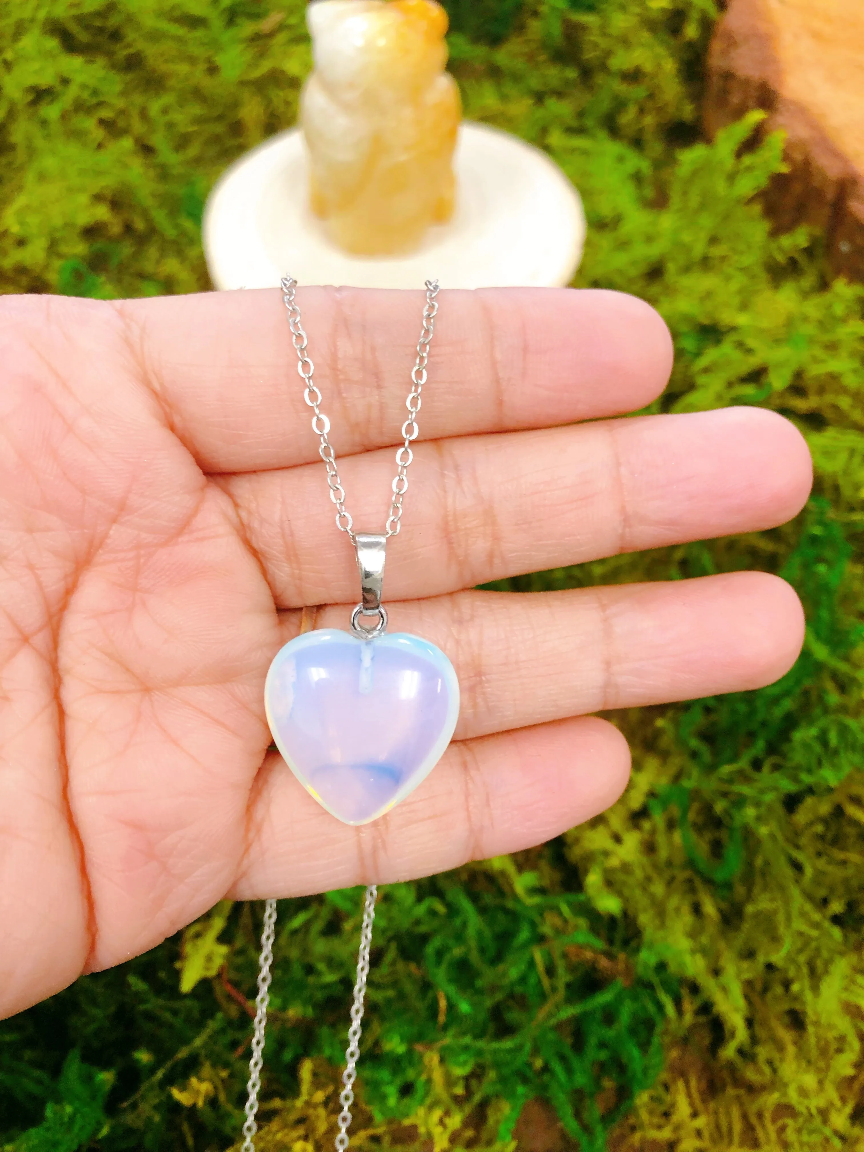 Gemstone puffy heart necklace