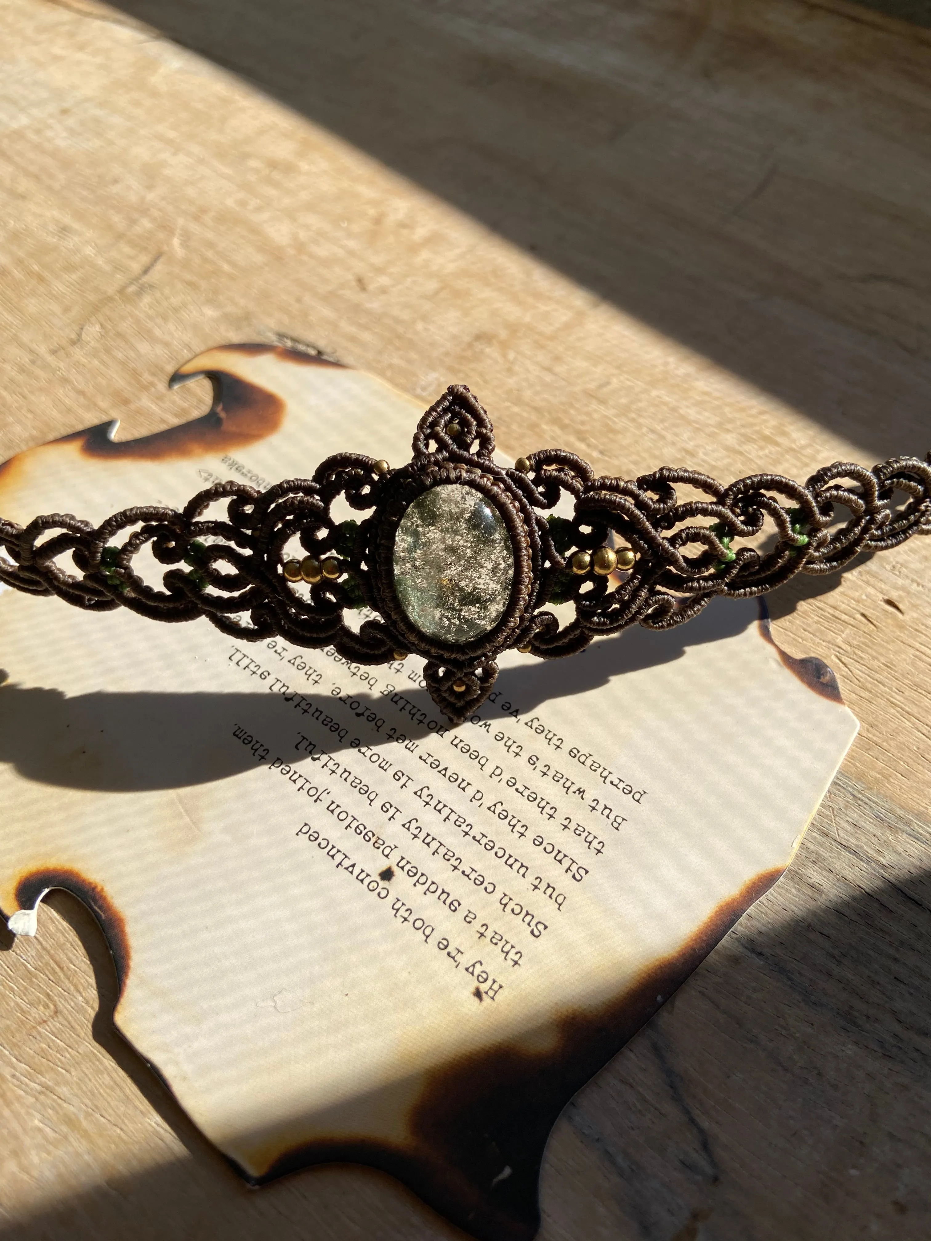 Healing Macrame choker| Green Phantom Quartz| boho hippie choker| Macrame Jewelry | adjustable | Antique