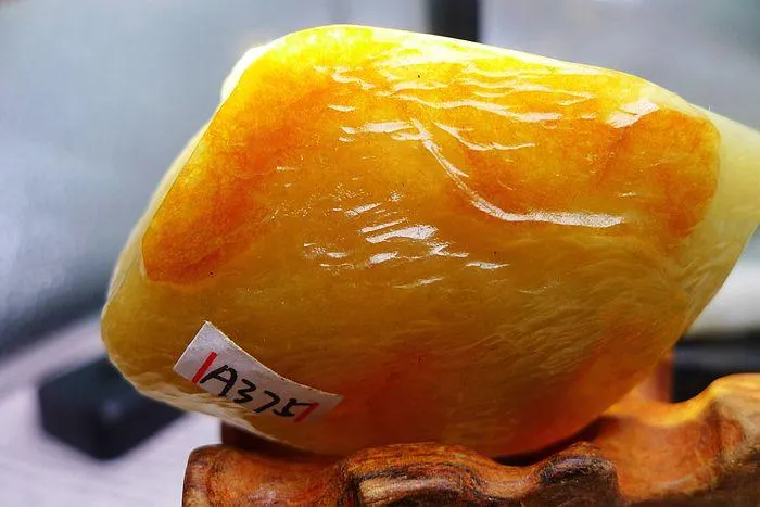 Natural Jade Rough Jadeite Raw (60g,6X3.6X1.6cm)