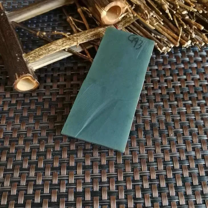 Natural Kunlun Jade Rough Nephrite Raw (38g,6.5X3X0.7cm)