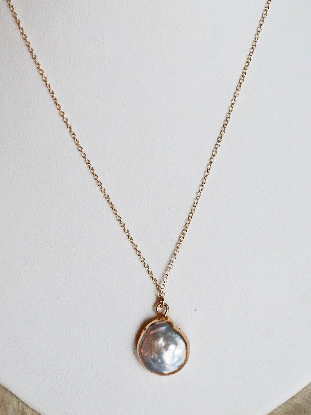 Nuance Pearl Necklace