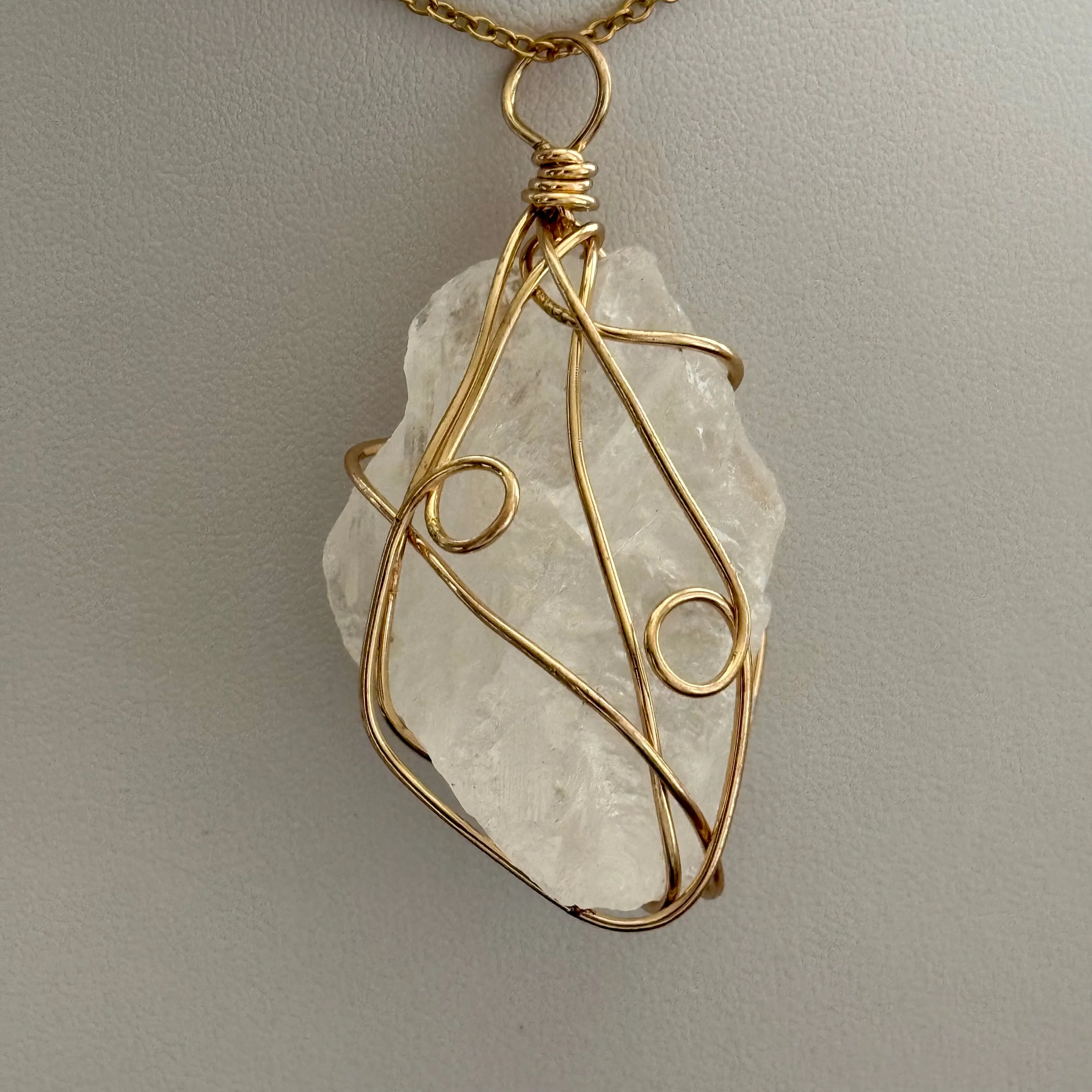 Stunning White Crystal Quartz Pendant Gold 22 Adjustable Necklace New